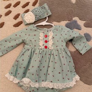 Sweet Floral Lace-Trim Baby One-Piece with Headband - Mint Green